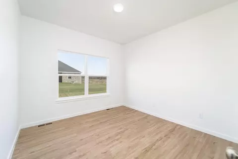 5459 E Wild Horse Dr, Springfield, MO 65802 photo 17
