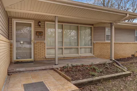 2732 S Wallis Smith Ave, Springfield, MO 65804 photo 4