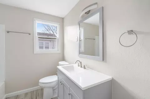 2546 N Broadway Ave, Springfield, MO 65803 photo 18