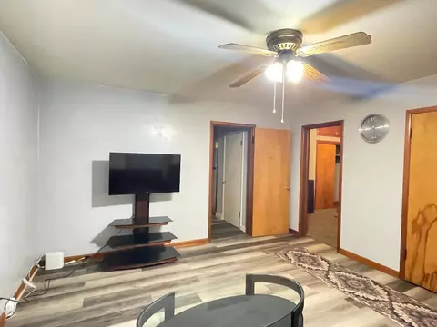 2260 N Travis Ave, Springfield, MO 65803 photo 4