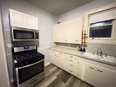 2260 N Travis Ave, Springfield, MO 65803 photo 9