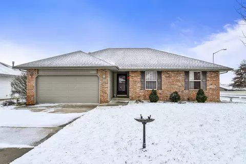 4452 W Madison St, Springfield, MO 65802 photo 3