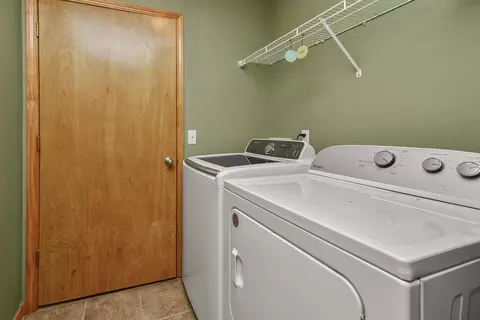 4452 W Madison St, Springfield, MO 65802 photo 32