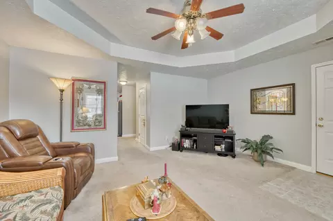 2105 W Swallow St, Springfield, MO 65810 photo 4