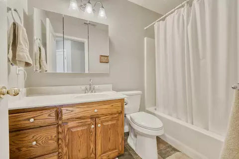 2105 W Swallow St, Springfield, MO 65810 photo 23