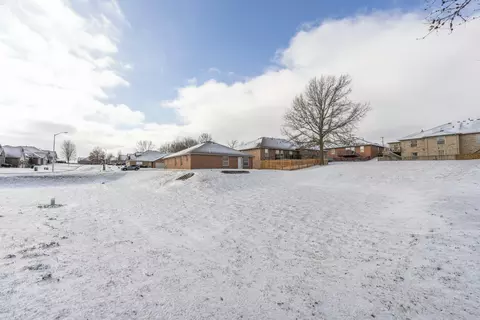 2105 W Swallow St, Springfield, MO 65810 photo 31