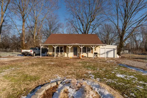 236 S Walnut Ave, Republic, MO 65738 photo 1