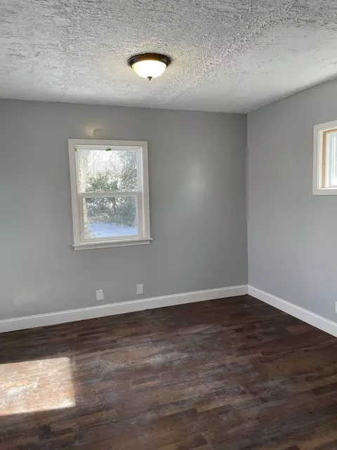 1836 S Robberson Ave, Springfield, MO 65807 photo 9