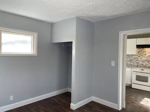 1836 S Robberson Ave, Springfield, MO 65807 photo 11