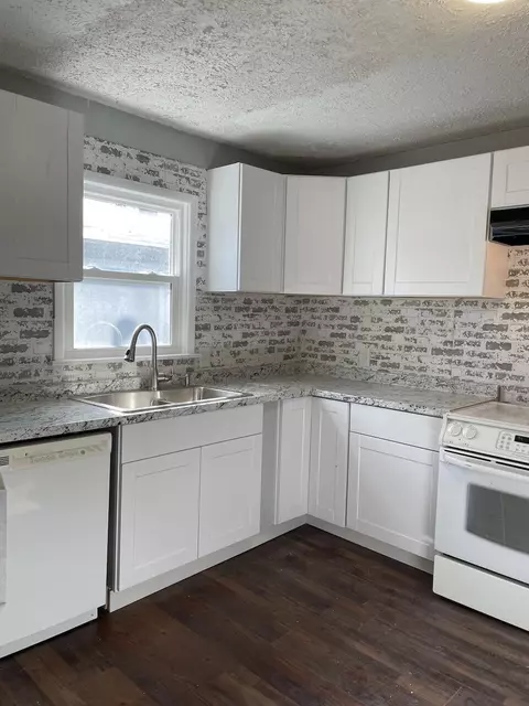 1836 S Robberson Ave, Springfield, MO 65807 photo 13