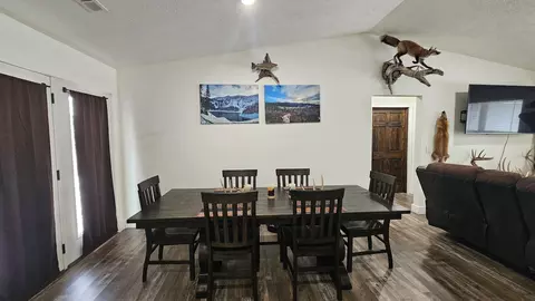 209 E Clouse St, Mountain Grove, MO 65711 photo 8