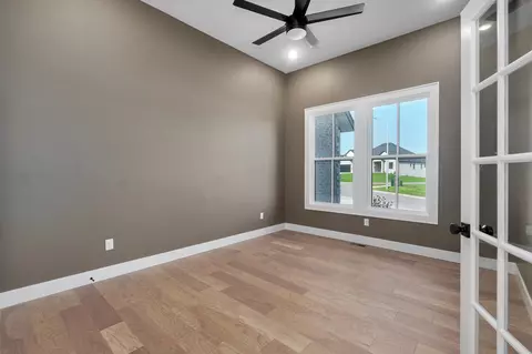 2063 N Sun Valley Dr, Springfield, MO 65802 photo 23