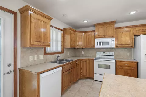 774 E Roubidoux St, Nixa, MO 65714 photo 12