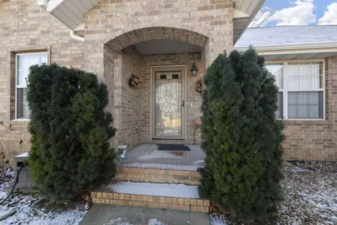774 E Roubidoux St, Nixa, MO 65714 photo 3