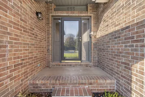 655 S York Ct, Springfield, MO 65802 photo 3