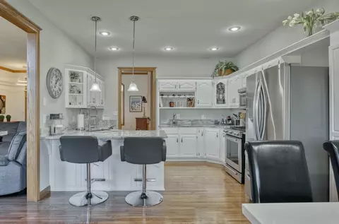 3247 S Linden Ave, Springfield, MO 65804 photo 9