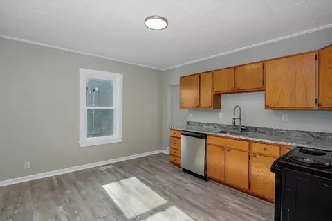 2222 N Douglas Ave, Springfield, MO 65803 photo 12