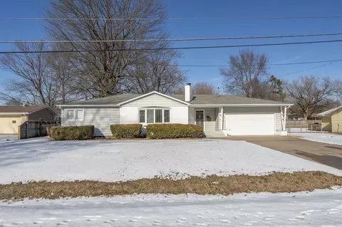 1219 E Broadmoor St, Springfield, MO 65804
