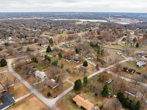 1654 E Richmond St, Springfield, MO 65804 photo 44