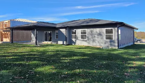 114 E Acacia Cir, Clever, MO 65631 photo 3