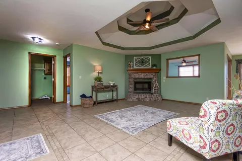 4338 W Colby St, Springfield, MO 65802 photo 9