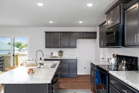 2430 E Terrier St, Republic, MO 65738 photo 13