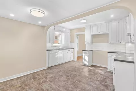 2246 N Franklin Ave, Springfield, MO 65803 photo 8