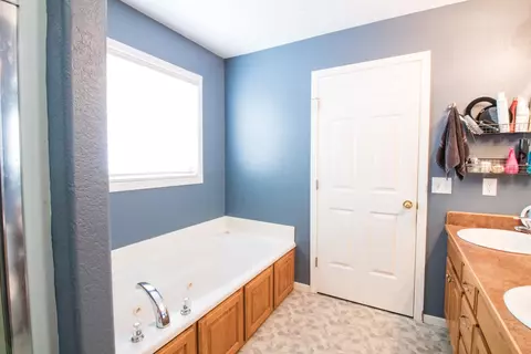 1633 E 512th Rd, Bolivar, MO 65613 photo 31