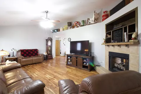 1633 E 512th Rd, Bolivar, MO 65613 photo 9
