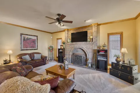 1534 S Ranch Dr, Springfield, MO 65809 photo 9