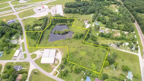 000 W Pine St, Phillipsburg, MO 65722