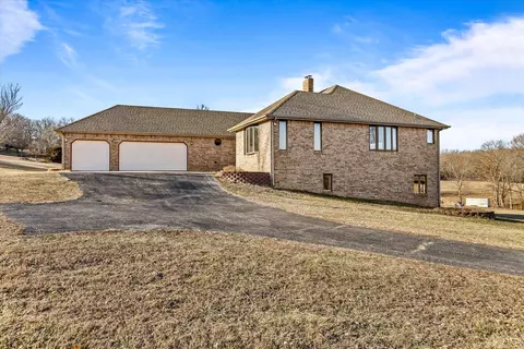 785 E River Bluff Dr, Ozark, MO 65721 photo 2