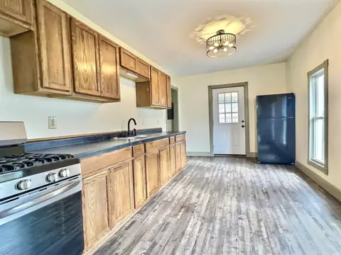 103 N Oak St, Monett, MO 65708 photo 4