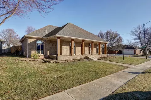 3038 S Oak Ave, Springfield, MO 65804 photo 6