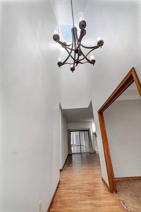 3038 S Oak Ave, Springfield, MO 65804 photo 11