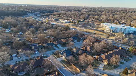3038 S Oak Ave, Springfield, MO 65804 photo 57
