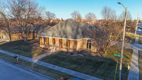 3038 S Oak Ave, Springfield, MO 65804 photo 10