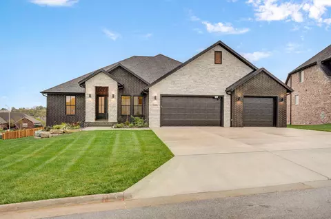 4496 E Larkwood Dr, Springfield, MO 65802 photo 1