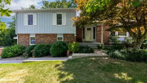 2418 S Blackman Rd, Springfield, MO 65809 photo 1