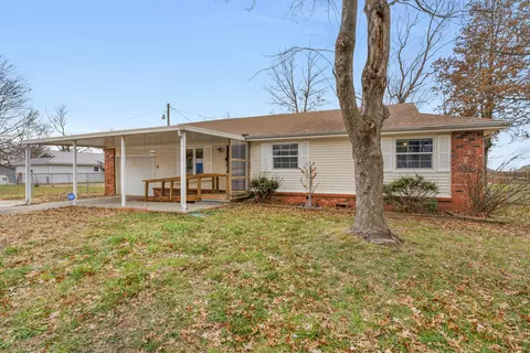 803 Hillcrest Cir, Nixa, MO 65714 photo 1