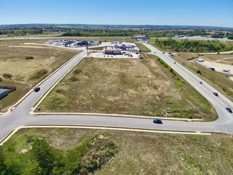 001 S Durango Dr, Bolivar, MO 65613 photo 8