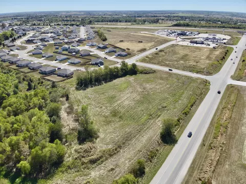 001 S Durango Dr, Bolivar, MO 65613 photo 6