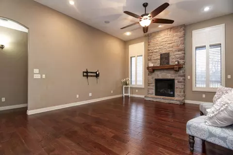 1421 N Wicklow Rd, Nixa, MO 65714 photo 10