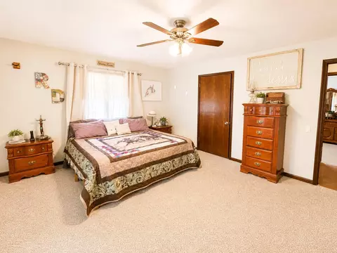 Bedroom - 14776 State Highway Ff, Ava, MO 65608 photo 2 of 3