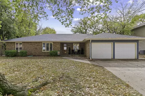 1528 E Hanover St, Springfield, MO 65804 photo 1