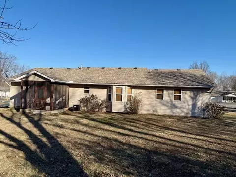 610 Kaitlin Dr, Mountain View, MO 65548 photo 3