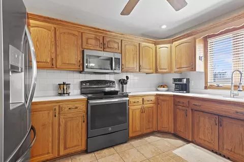 1508 E Barnes, Ozark, MO 65721 photo 5