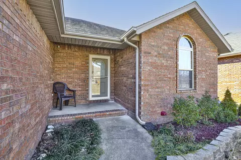 3852 W Erie St, Springfield, MO 65807 photo 3