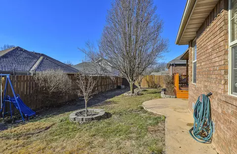 3852 W Erie St, Springfield, MO 65807 photo 29