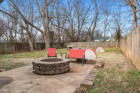 1111 W University St, Springfield, MO 65807 photo 15